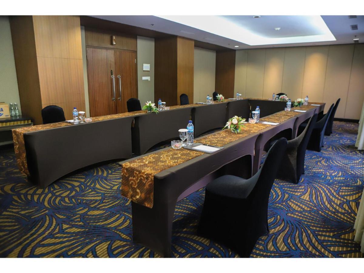 Royal Ambarrukmo Yogyakarta Hotel Maguwo Exterior foto