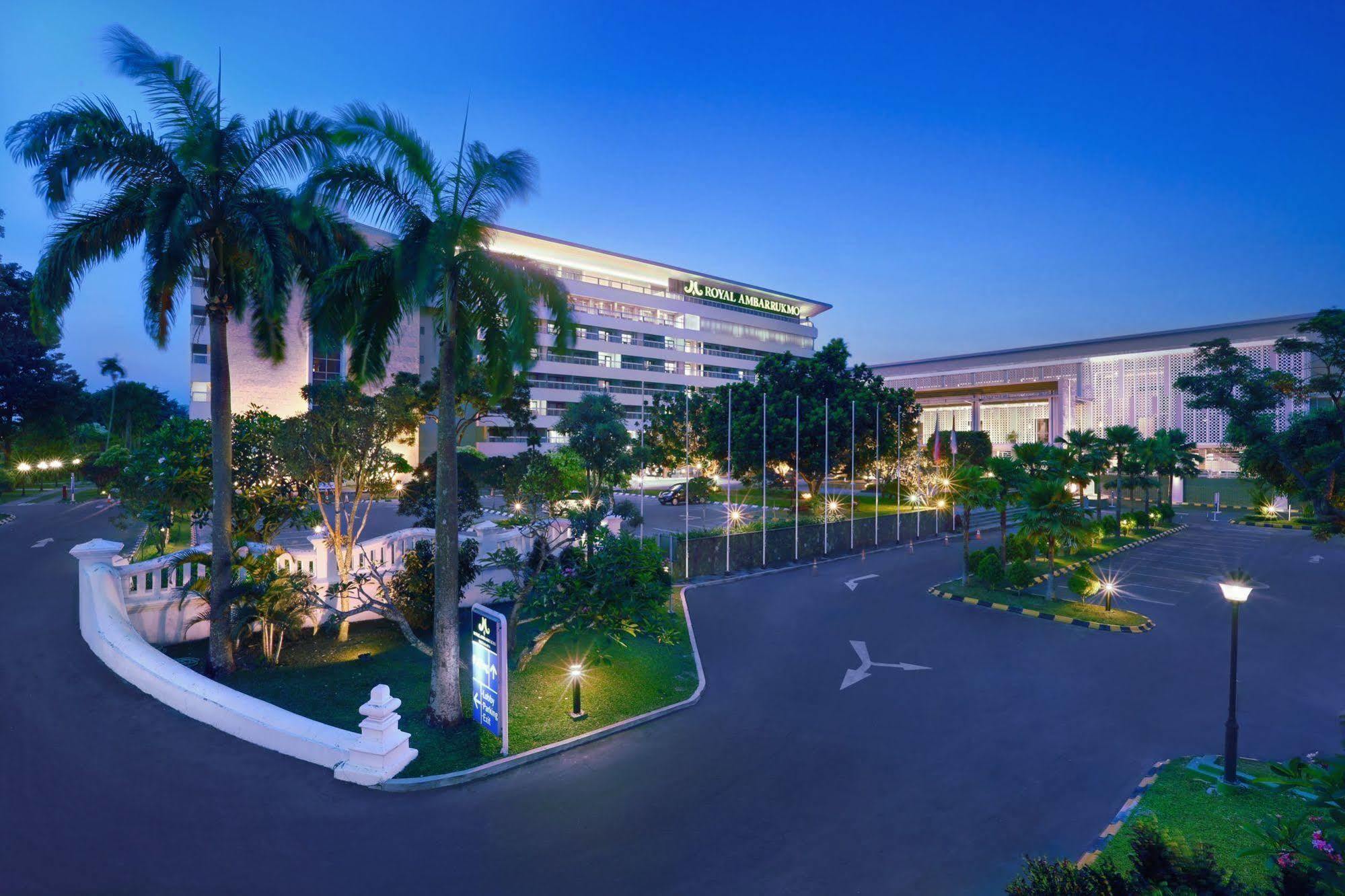 Royal Ambarrukmo Yogyakarta Hotel Maguwo Exterior foto